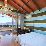 Villa Exquisite With Pool And Views! - Nora