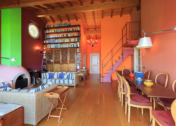 Exquisite With Pool And Views! - Nora Willa