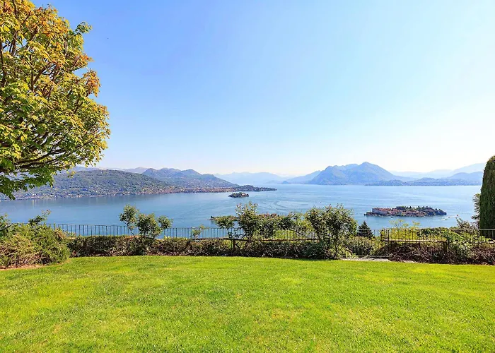 Exquisite With Pool And Views! - Nora Willa